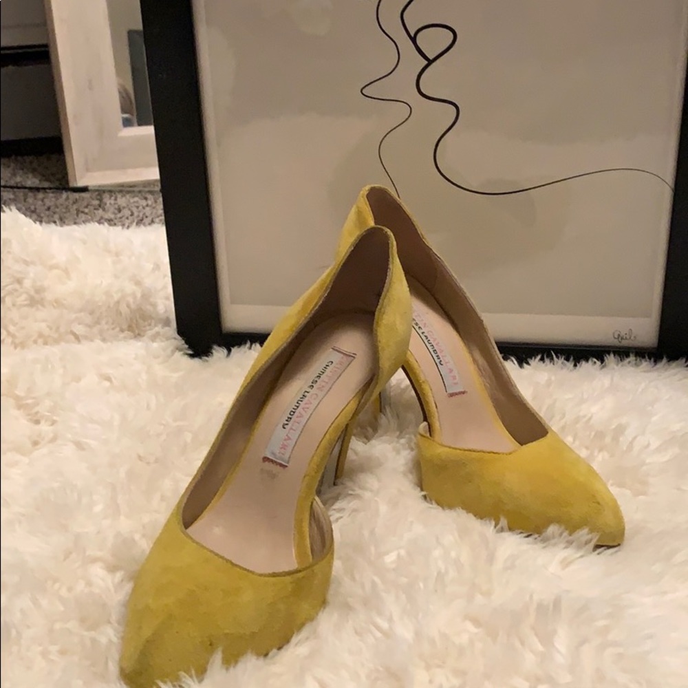 Chinese laundry Kristen Cavallari suede pumps.
